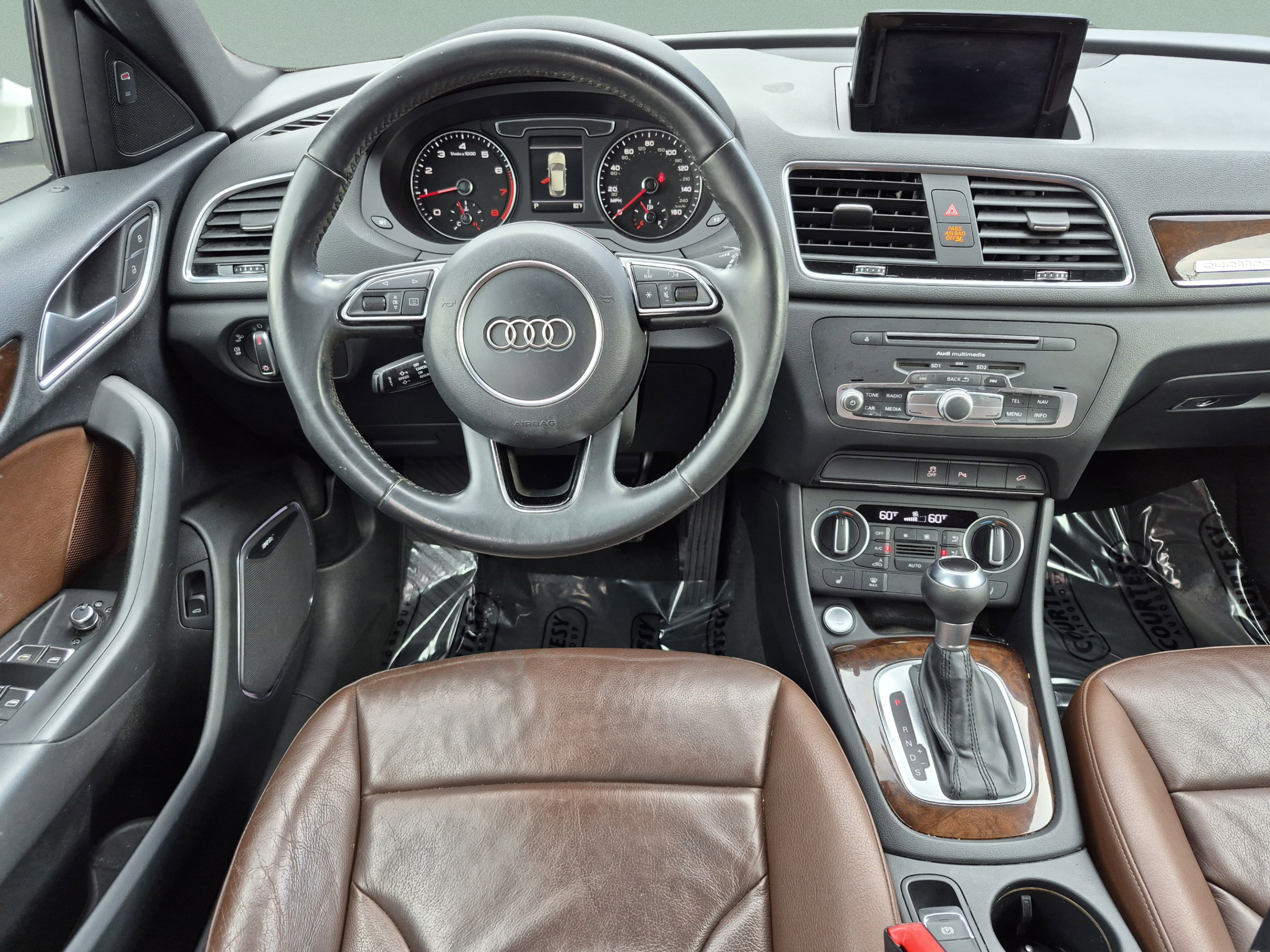 Used 2018 Audi Q3 2.0T Premium Plus w/ Premium Plus Package AWD/4WD image 13