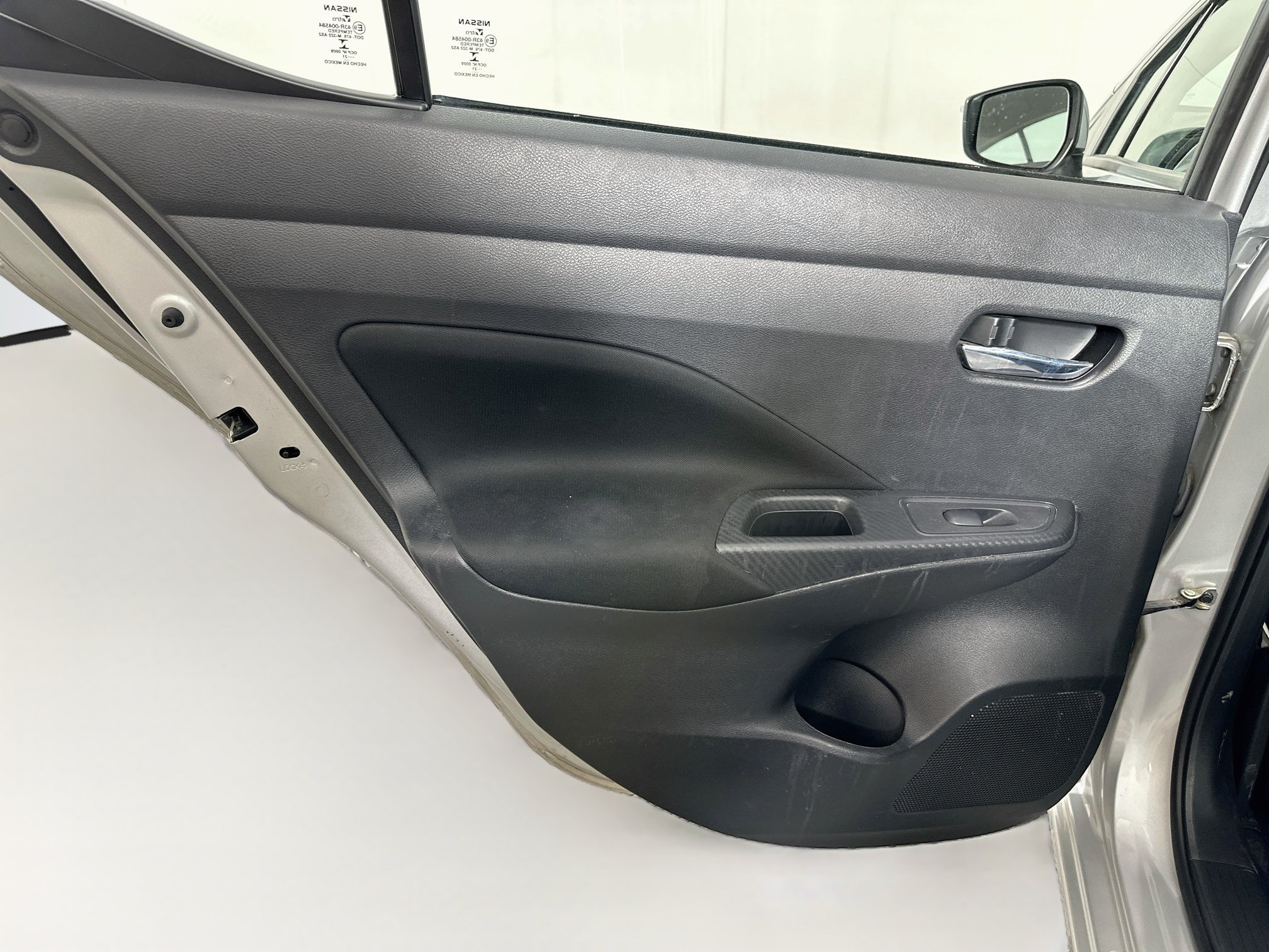 Used 2021 Nissan Versa SV FWD image 24