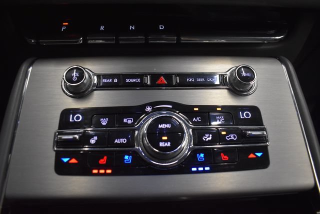Used 2020 Lincoln Aviator Reserve w/ Equipment Group 202A AWD/4WD image 28