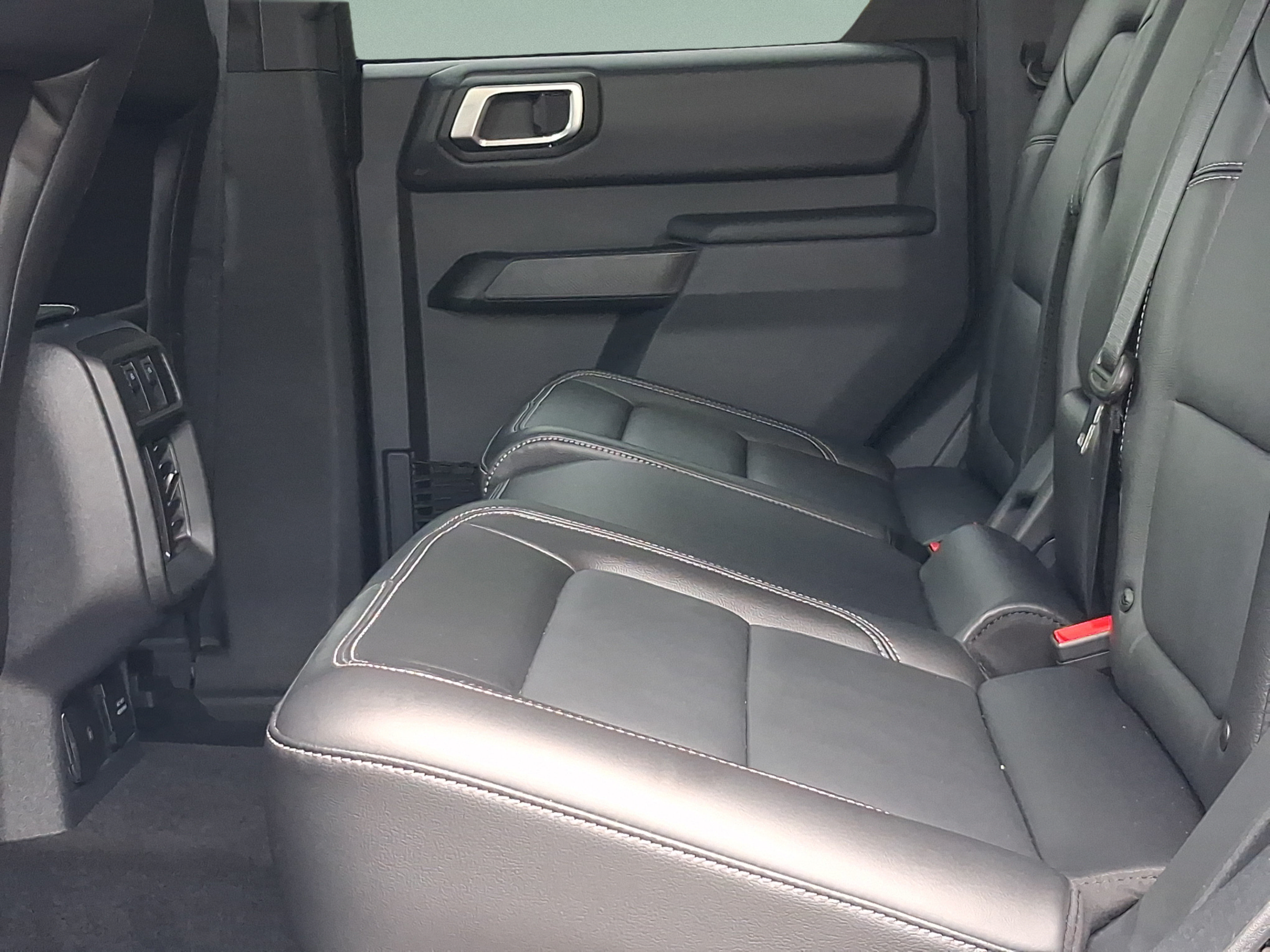Used 2026 Ford Bronco Outer Banks AWD/4WD image 15
