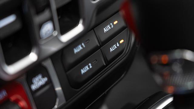 Used 2024 Jeep Wrangler Unlimited Sport image 13