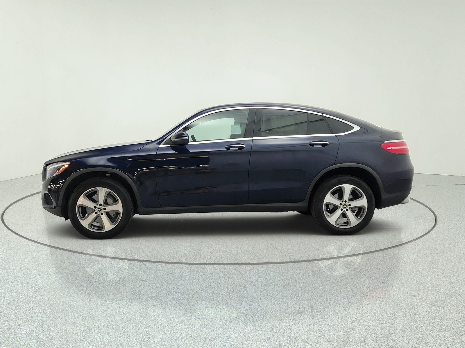 Used 2017 Mercedes-Benz GLC 300 4MATIC Coupe image 8