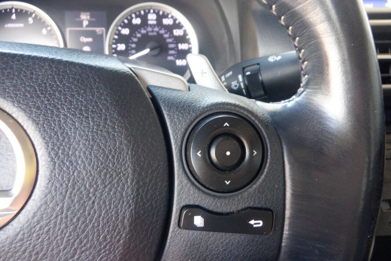 Used 2015 Lexus IS 250 Base 4dr Sedan image 18