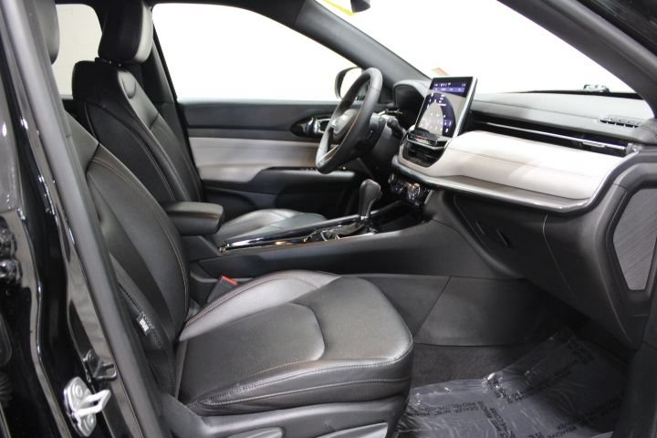 Used 2024 Jeep Compass Limited AWD/4WD image 24