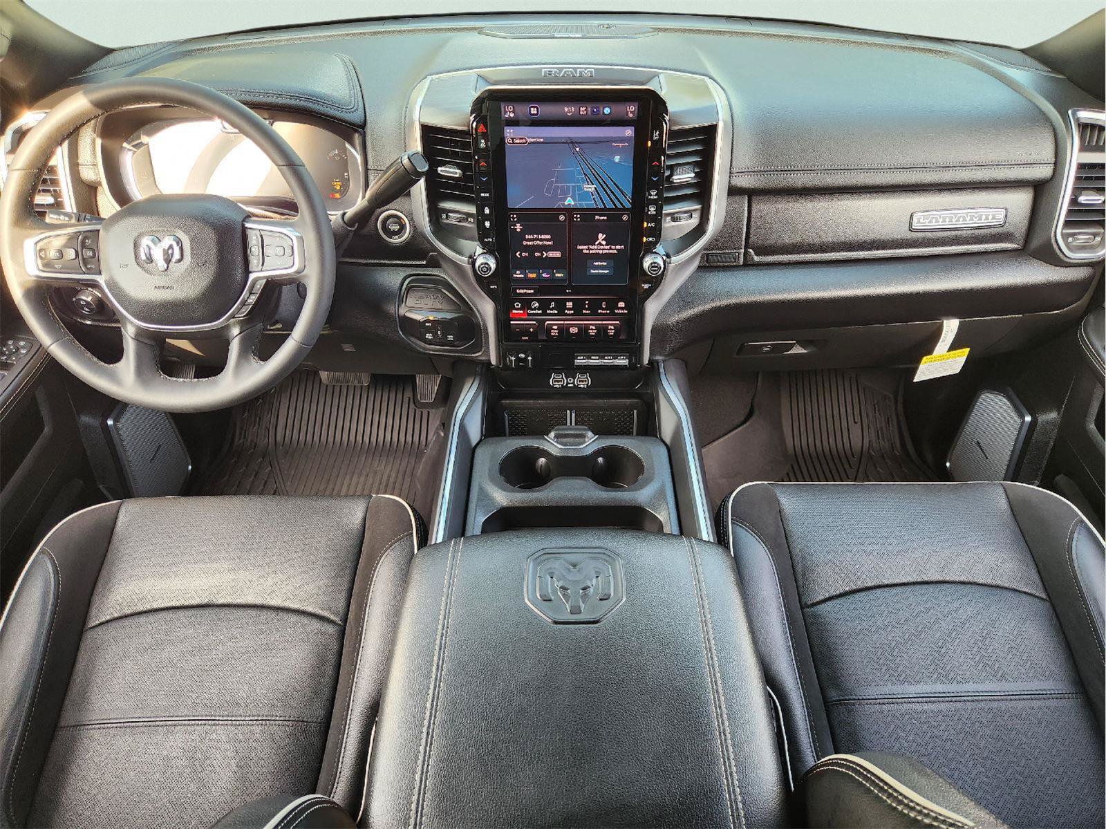 Used 2025 RAM 2500 Laramie AWD/4WD image 22