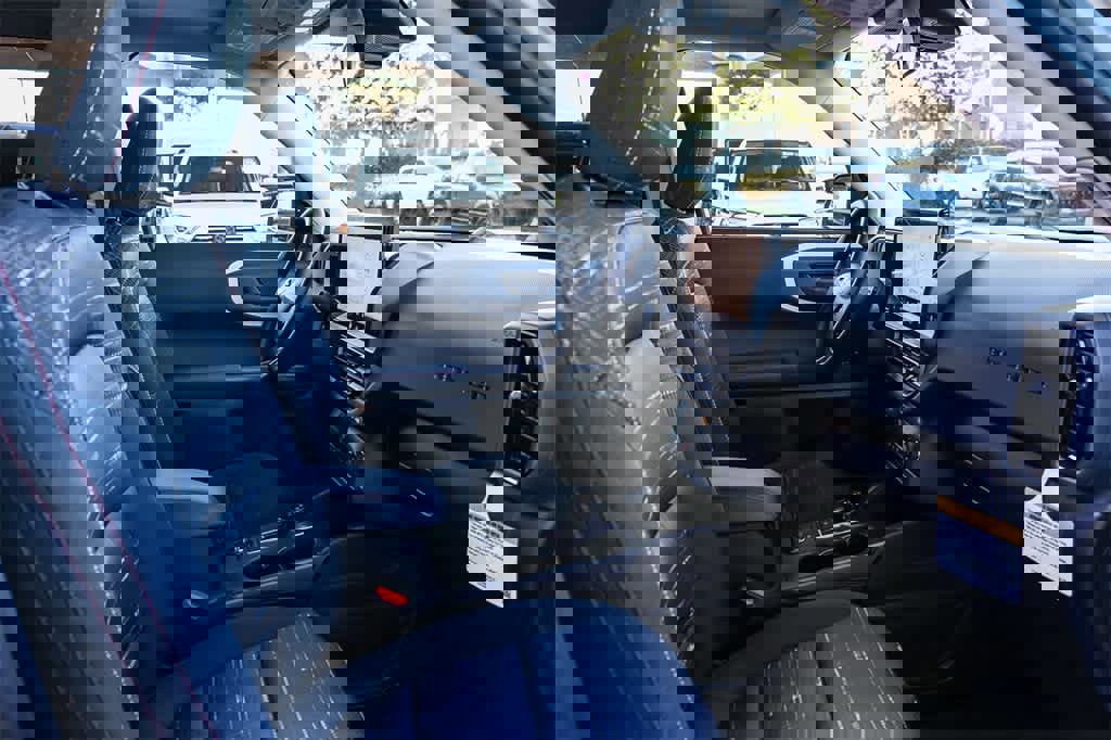 New 2025 Ford Bronco Sport Heritage w/ Convenience Package image 16