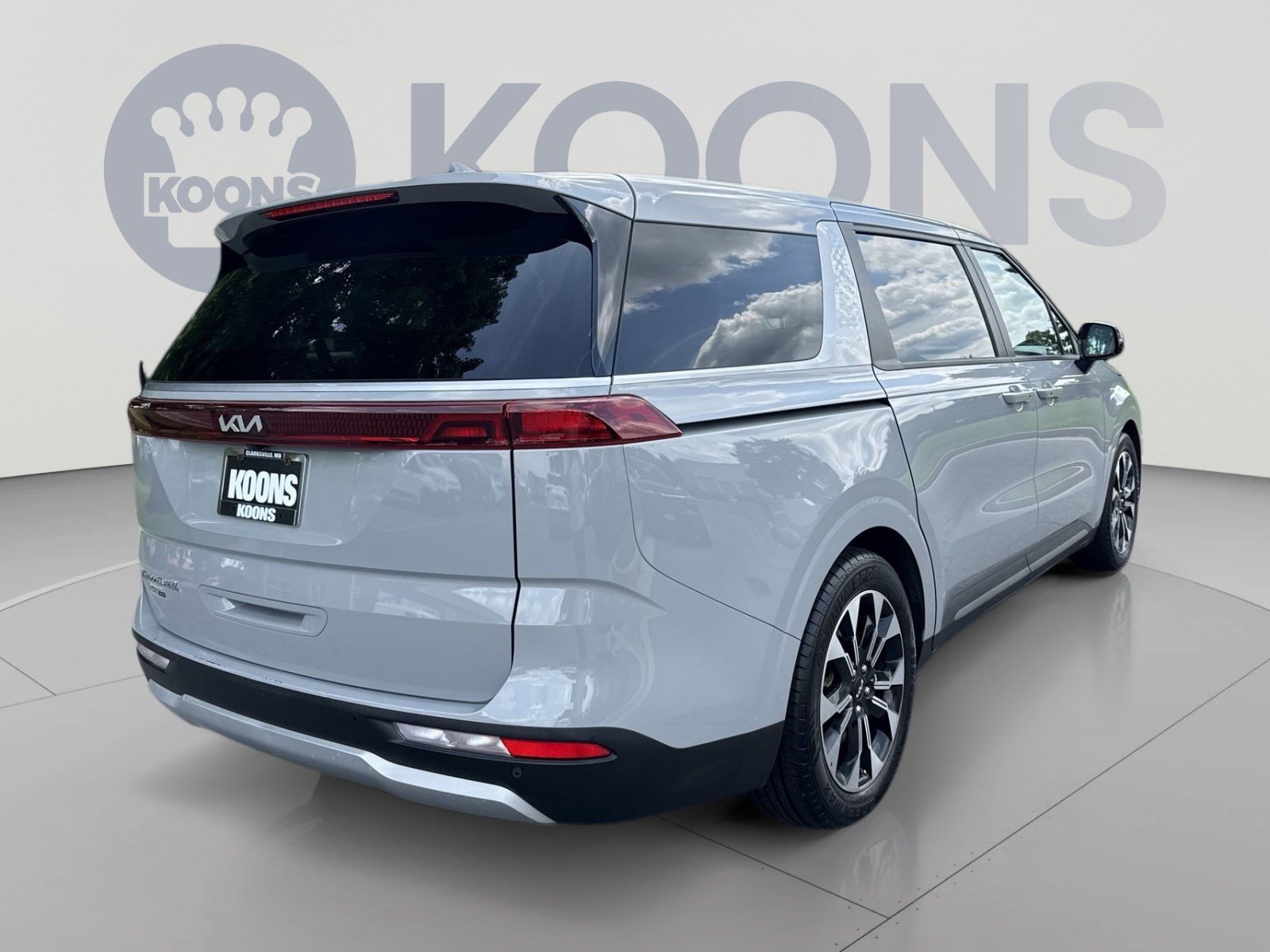 Used 2022 Kia Carnival EX FWD image 7