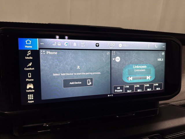 Used 2025 Jeep Wrangler Unlimited Sahara AWD/4WD image 15