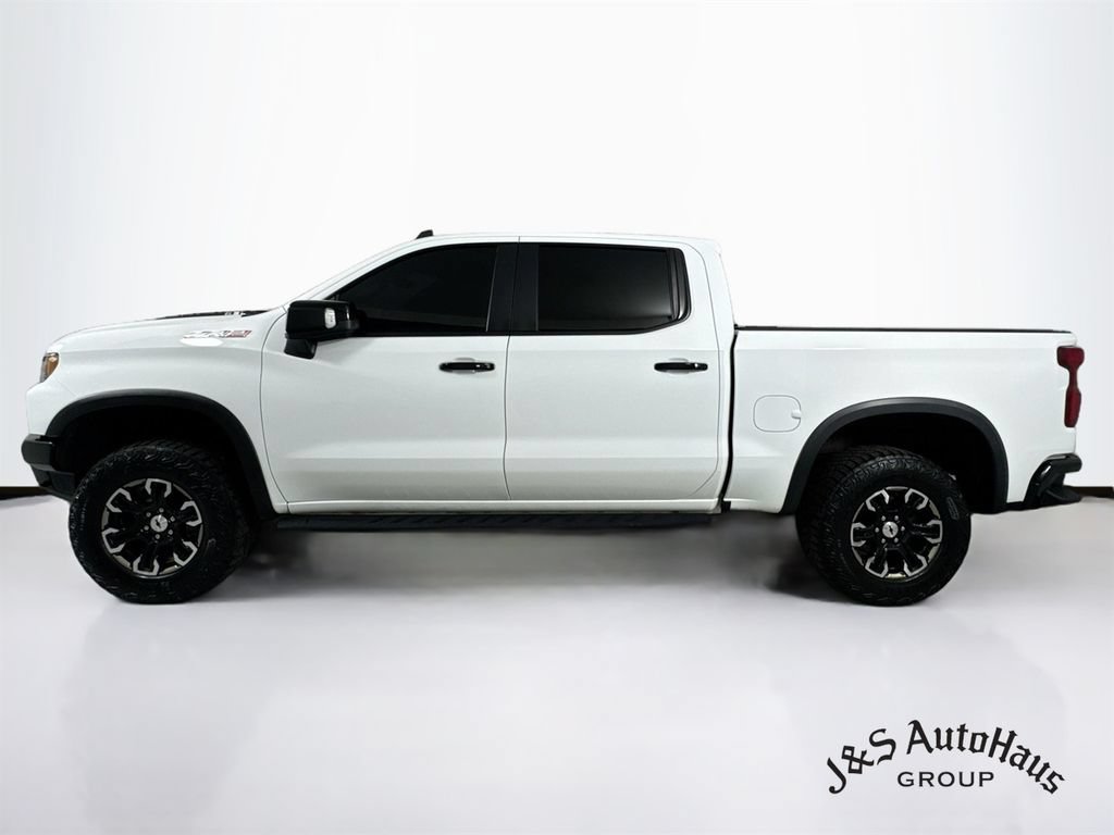 Used 2023 Chevrolet Silverado 1500 ZR2 w/ Technology Package AWD/4WD image 4