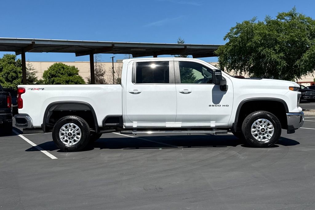 Used 2025 Chevrolet Silverado 2500 LT w/ Convenience Package AWD/4WD image 10
