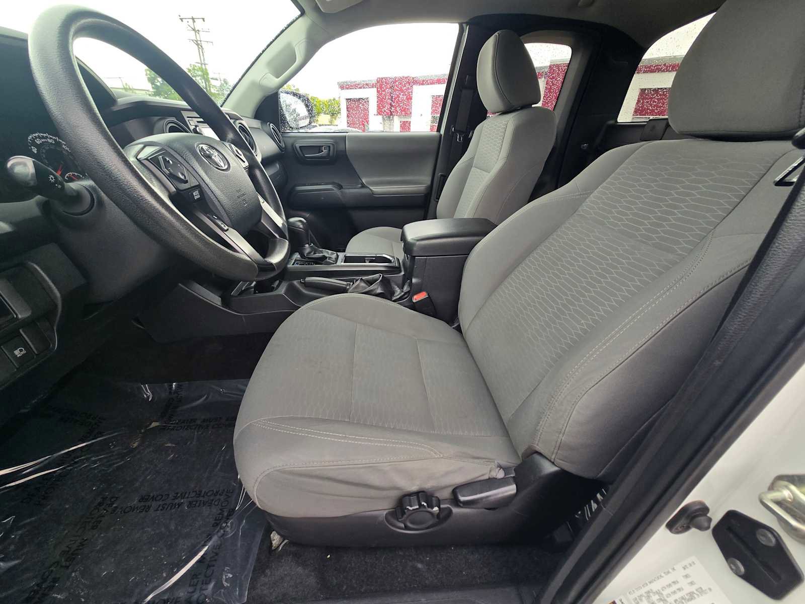 Used 2019 Toyota Tacoma SR image 17