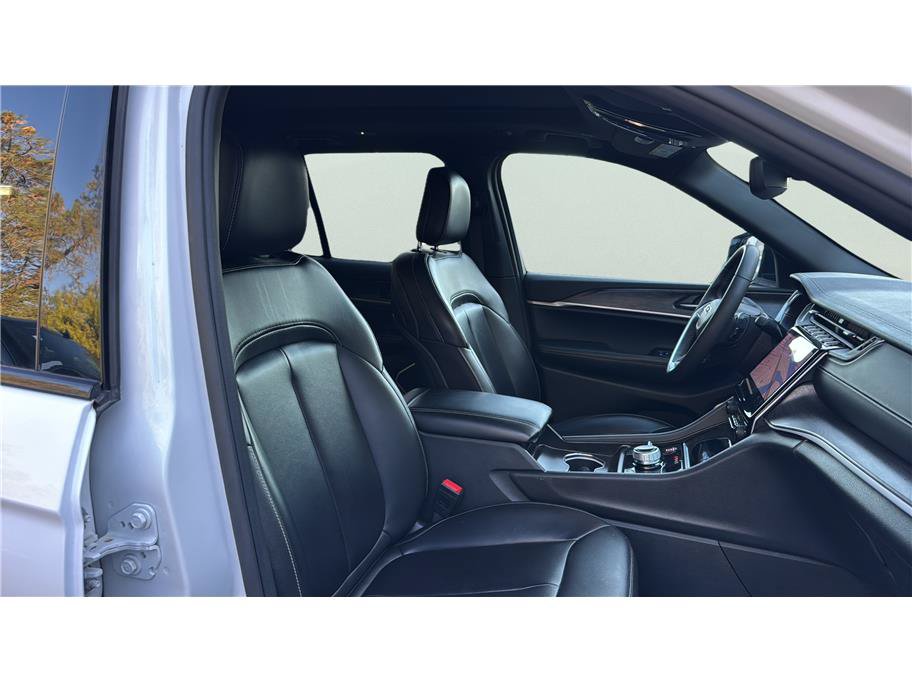 Used 2024 Jeep Grand Cherokee Limited 4xe AWD/4WD image 26