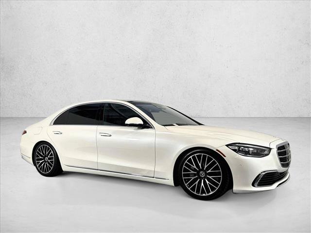 Used 2023 Mercedes-Benz S 580 4MATIC Sedan image 3
