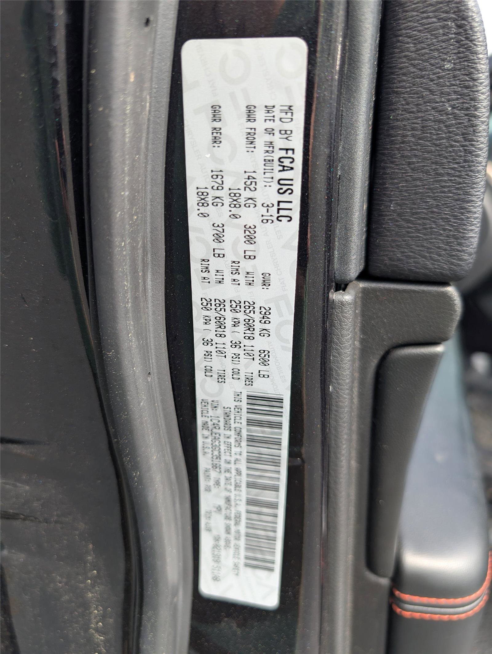 Used 2016 Jeep Grand Cherokee Laredo 75th Anniversary image 11