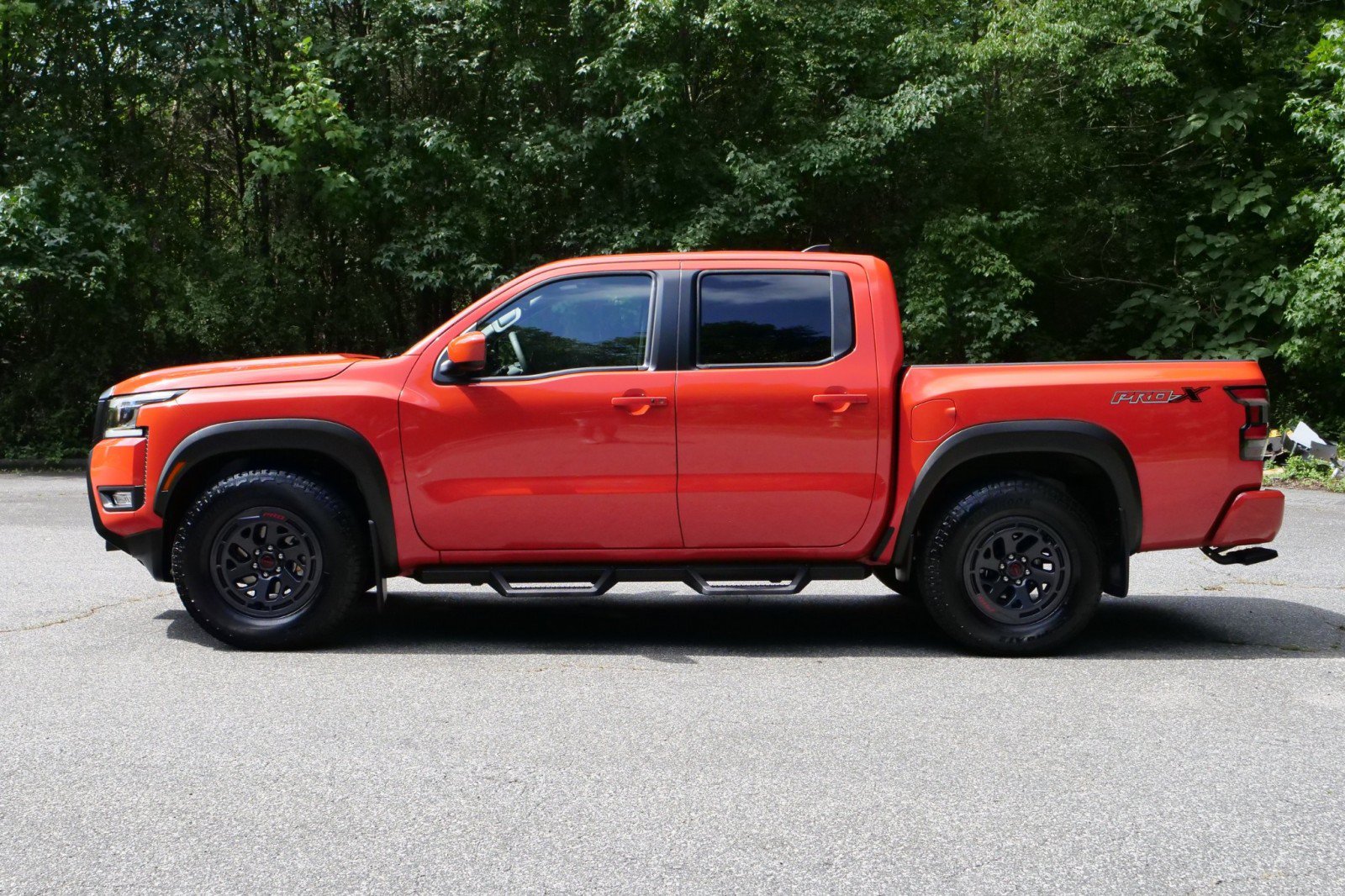 Used 2025 Nissan Frontier Pro-X RWD image 45