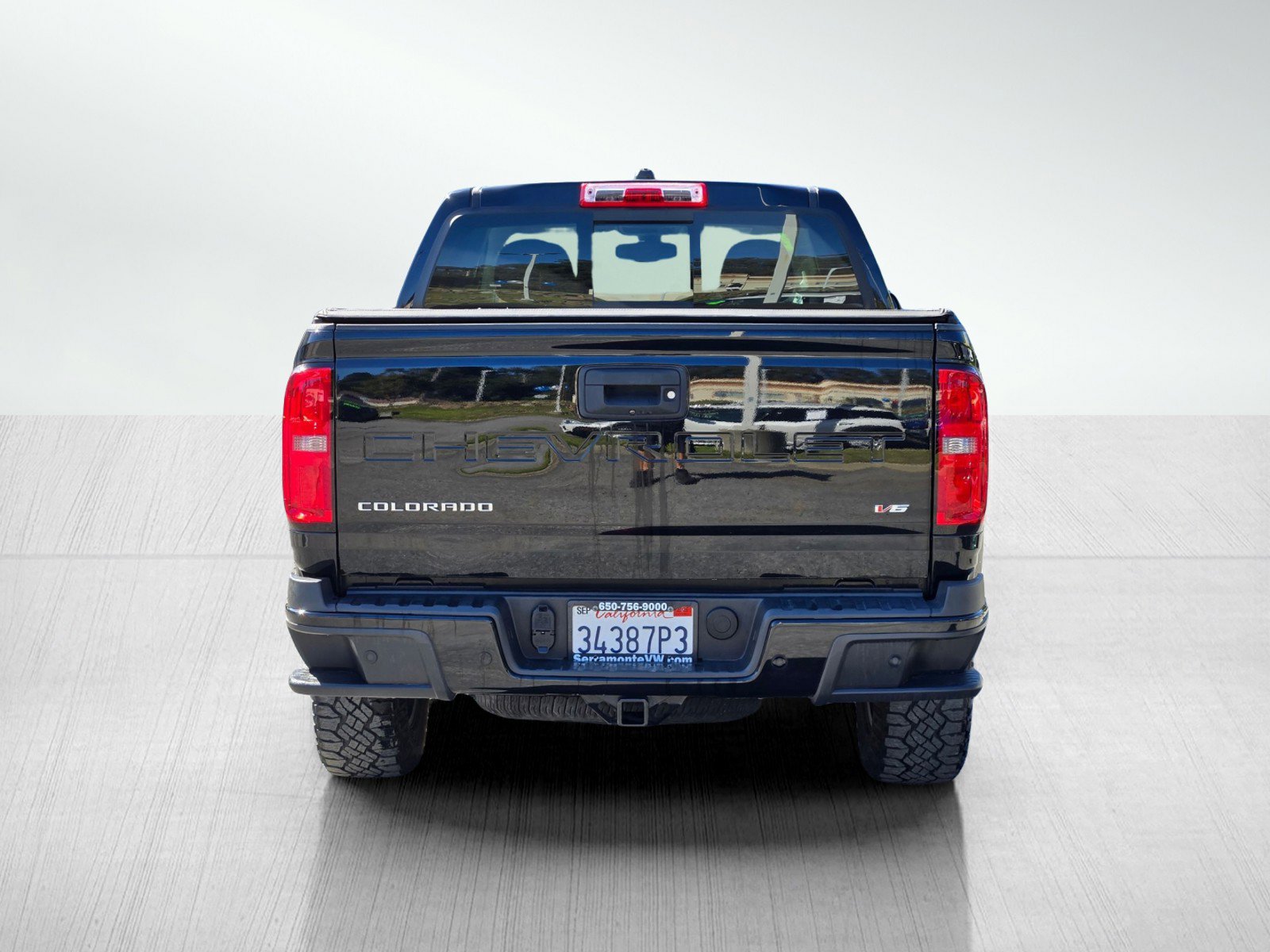 Used 2022 Chevrolet Colorado Z71 w/ Z71 Midnight Edition AWD/4WD image 5