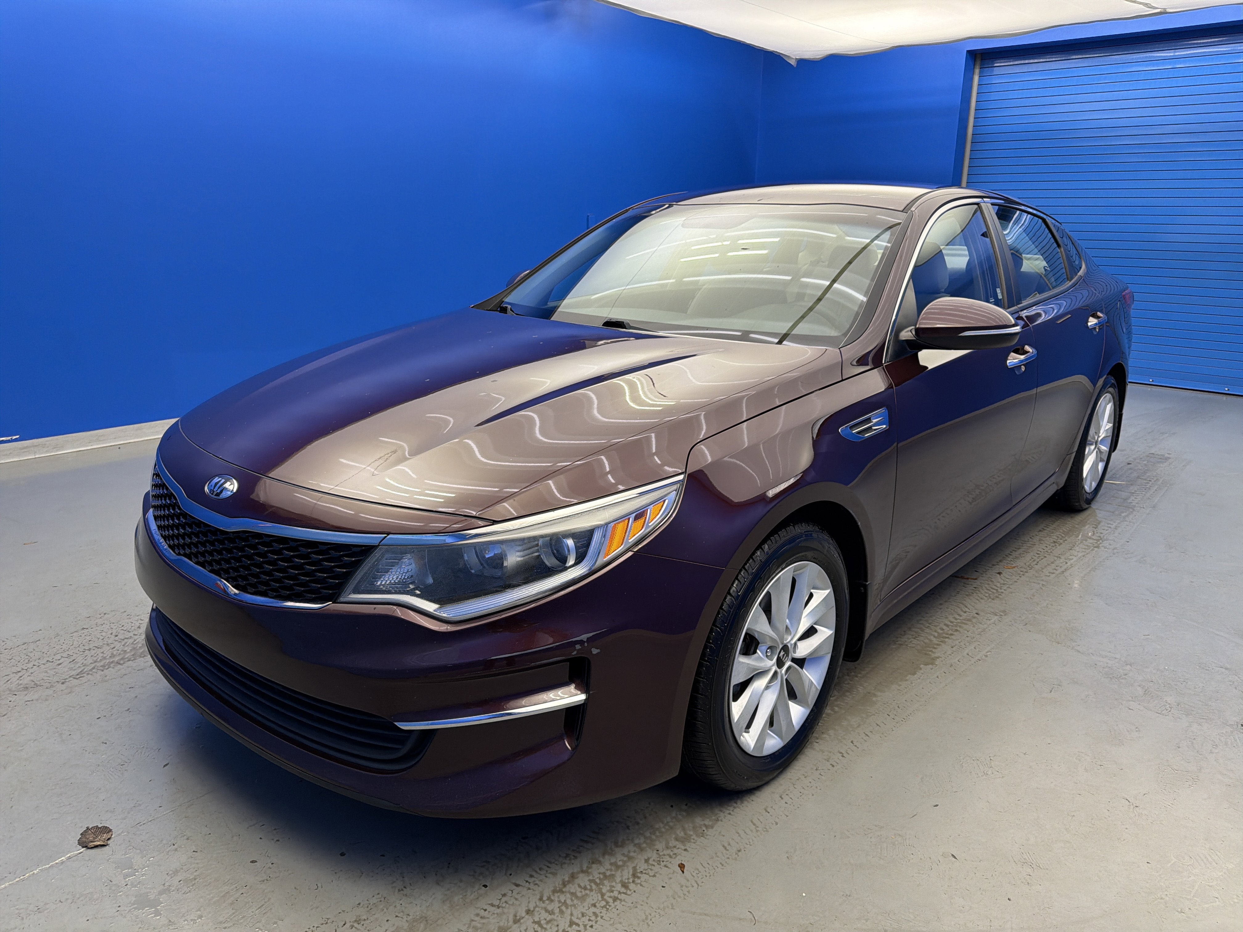 Used 2018 Kia Optima LX w/ Convenience Package image 4