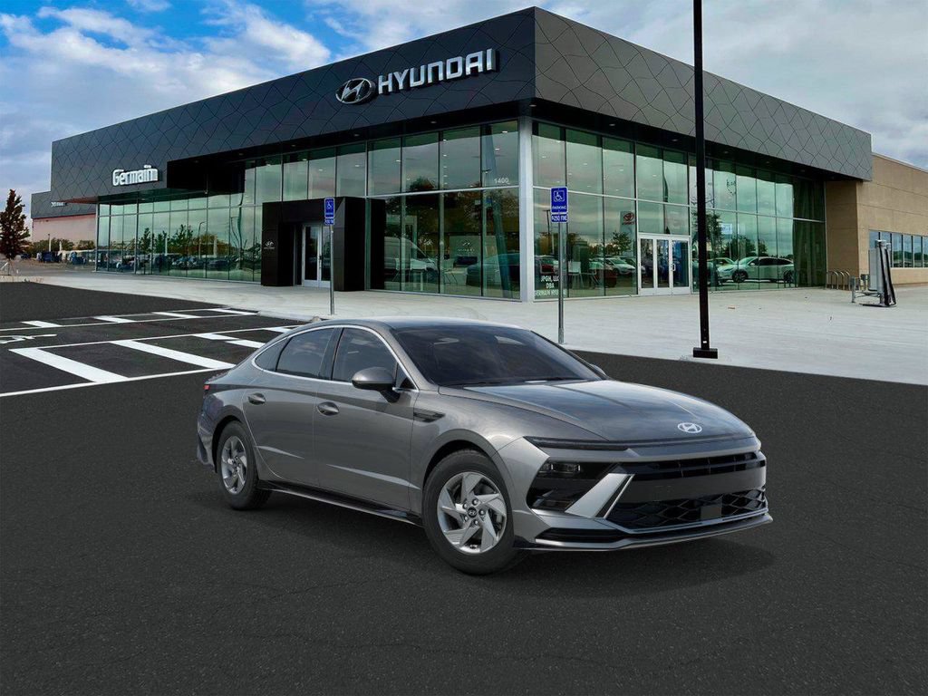 New 2026 Hyundai Sonata SE FWD image 2