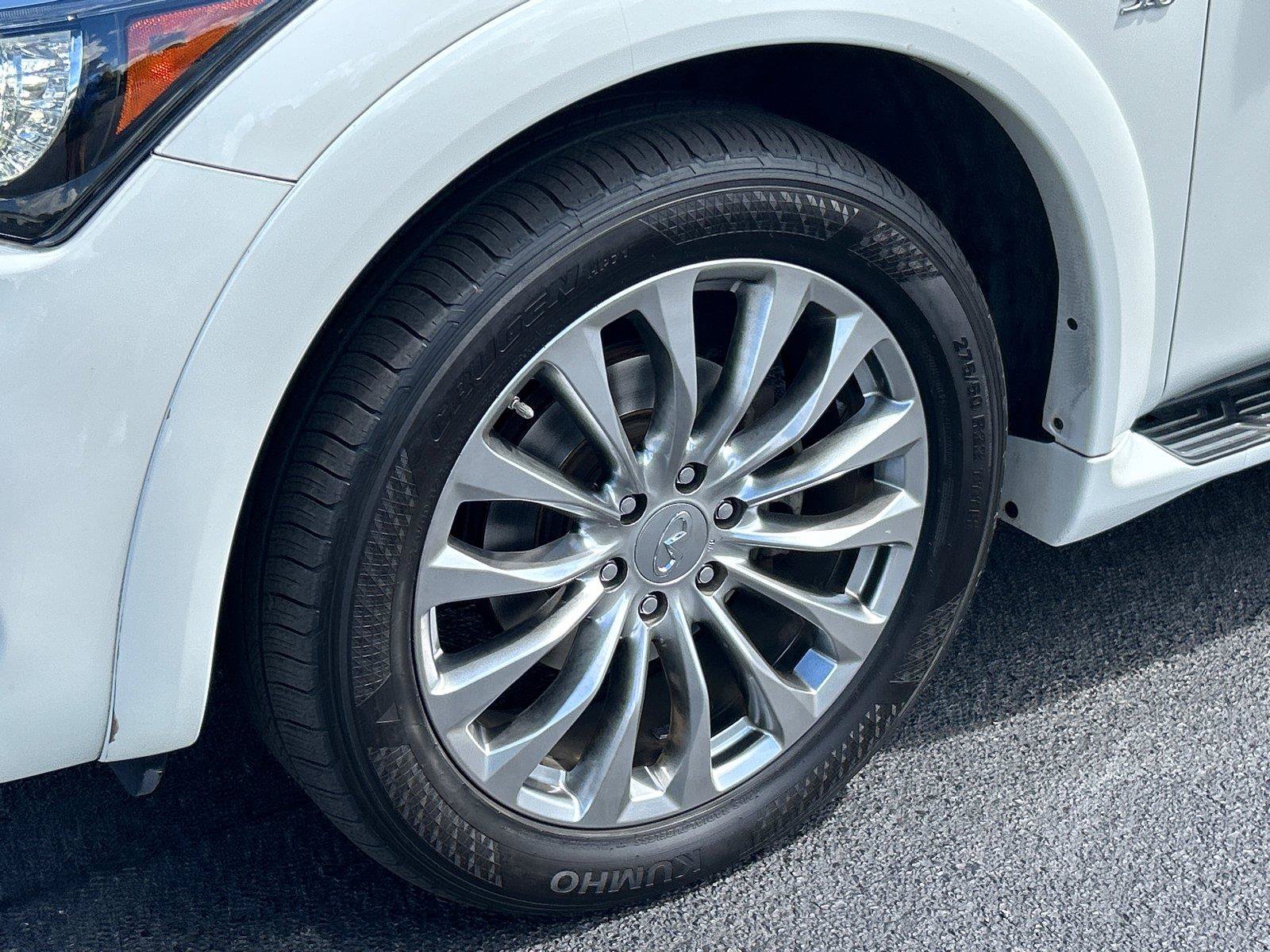 Used 2015 INFINITI QX80 4WD w/ Deluxe Technology Package image 11