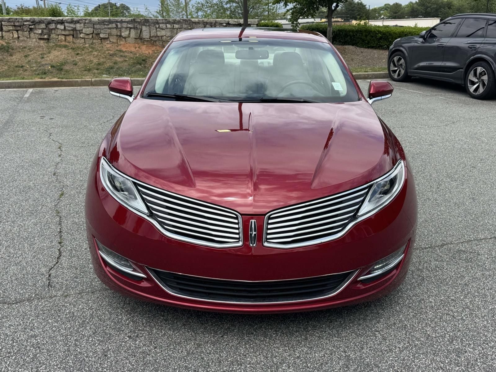 Used 2013 Lincoln MKZ Hybrid FWD image 2