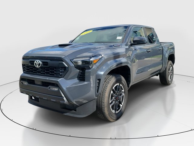 Used 2025 Toyota Tacoma Limited AWD/4WD image 3