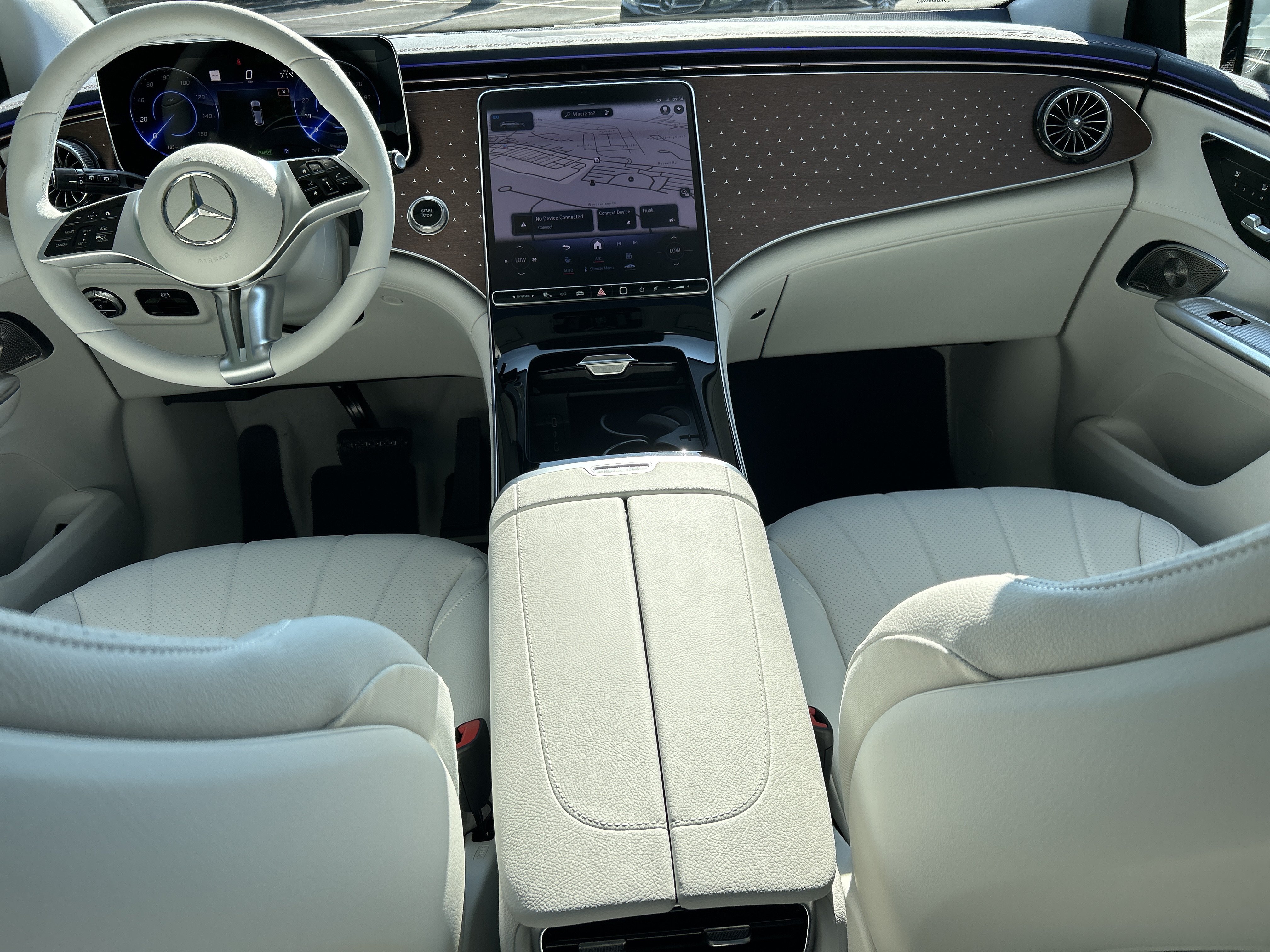 New 2026 Mercedes-Benz EQE 320 4MATIC SUV image 22