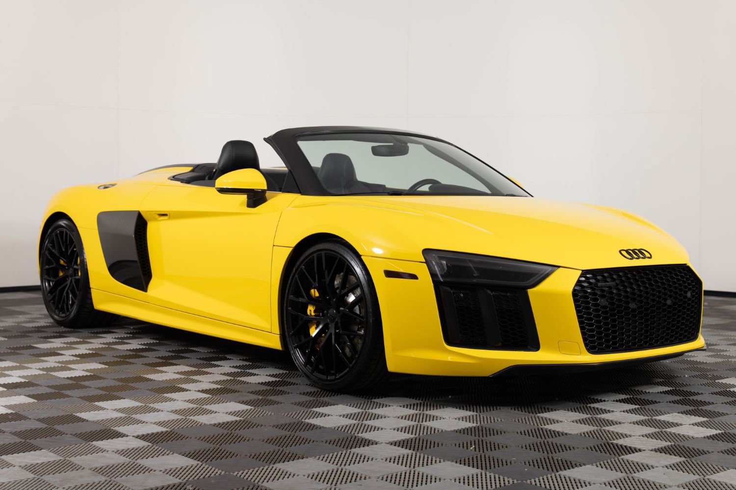 Used 2017 Audi R8 V10 AWD/4WD image 24