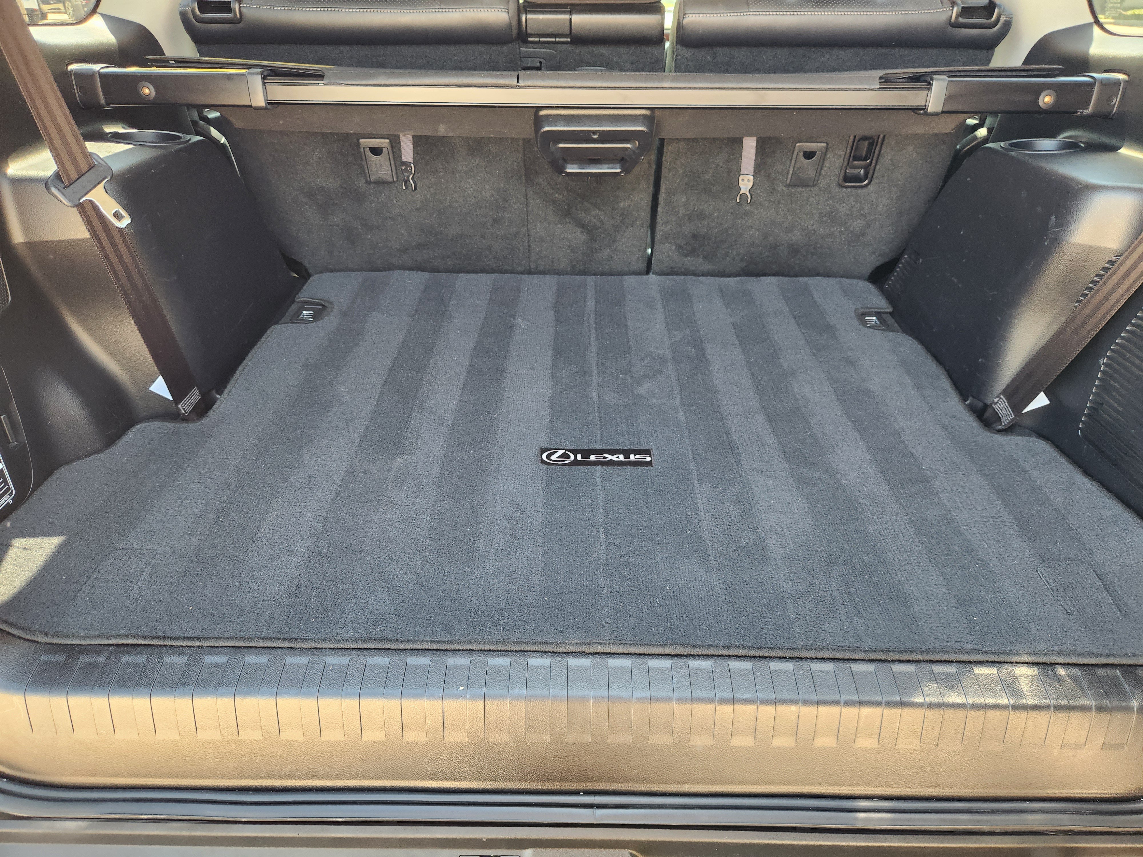 Used 2018 Lexus GX 460 Luxury w/ Preferred Accessory Package AWD/4WD image 32