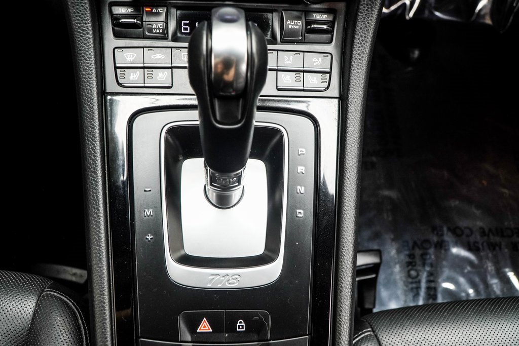 Used 2021 Porsche 718 Boxster image 22