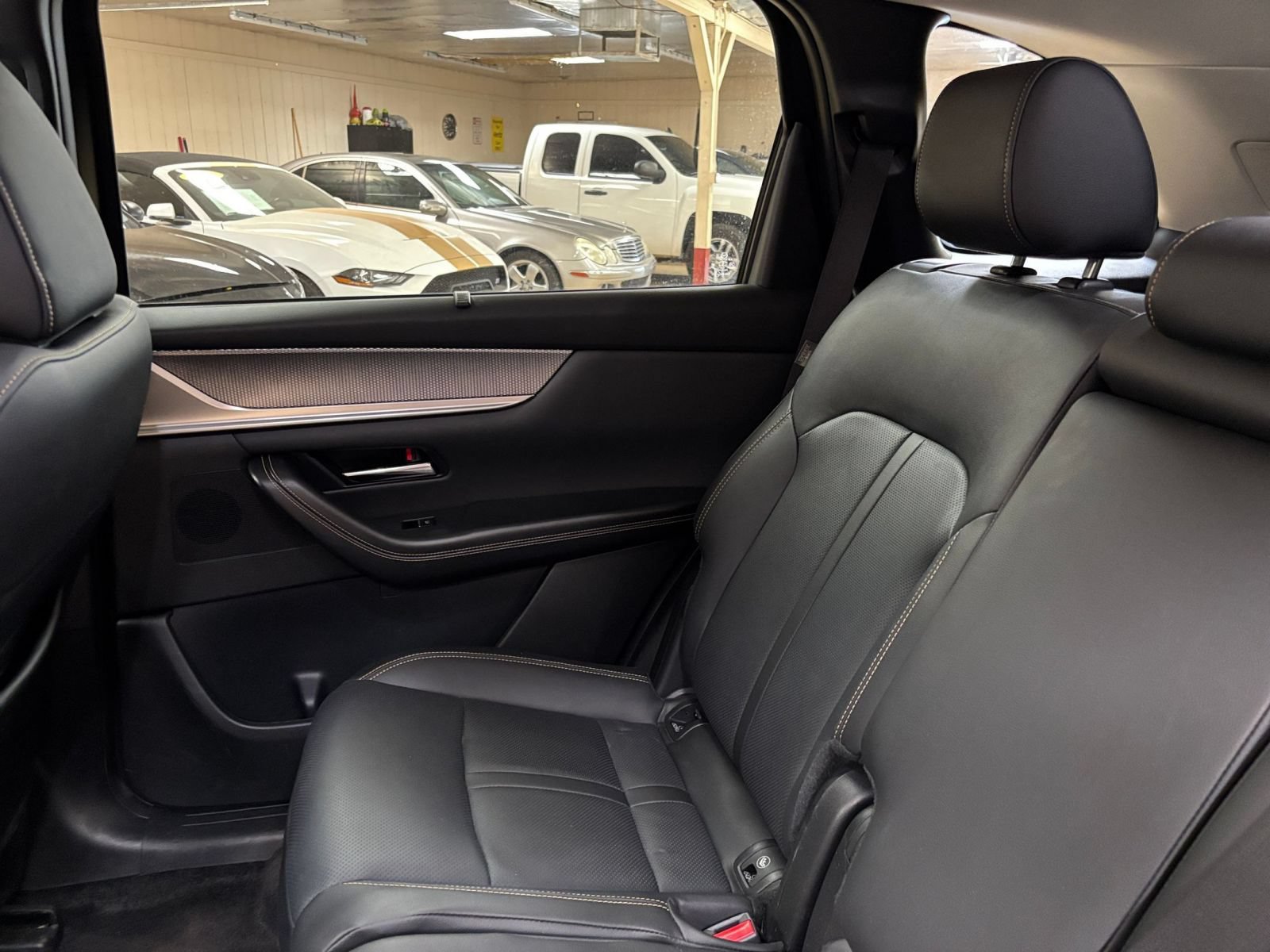 Used 2025 MAZDA CX-90 3.3 Turbo w/ Preferred Package AWD/4WD image 42