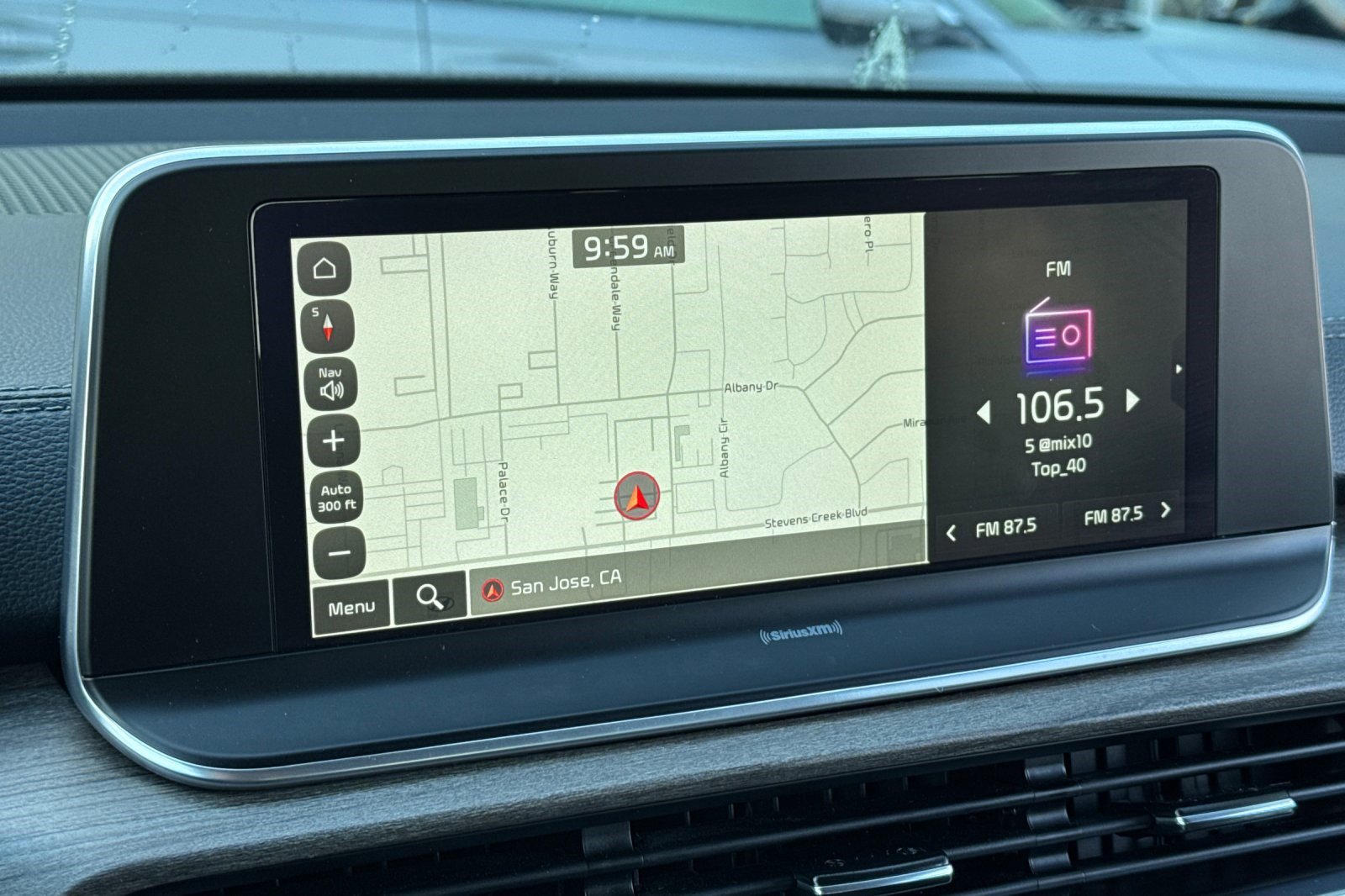 Used 2022 Kia Telluride EX image 25