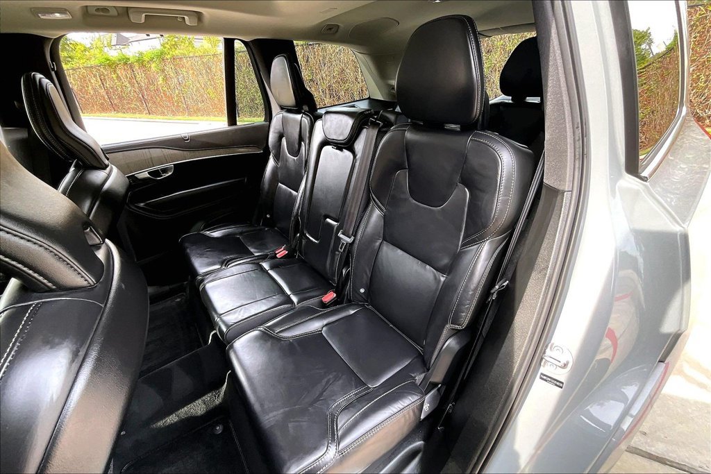 Used 2025 Volvo XC90 B5 Ultra AWD/4WD image 35