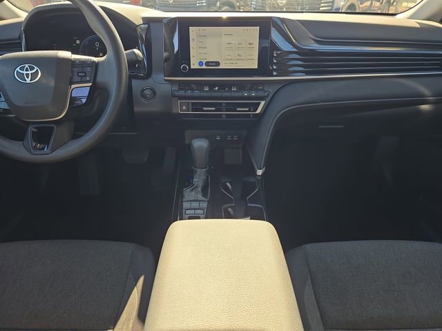 Used 2025 Toyota Camry LE image 13