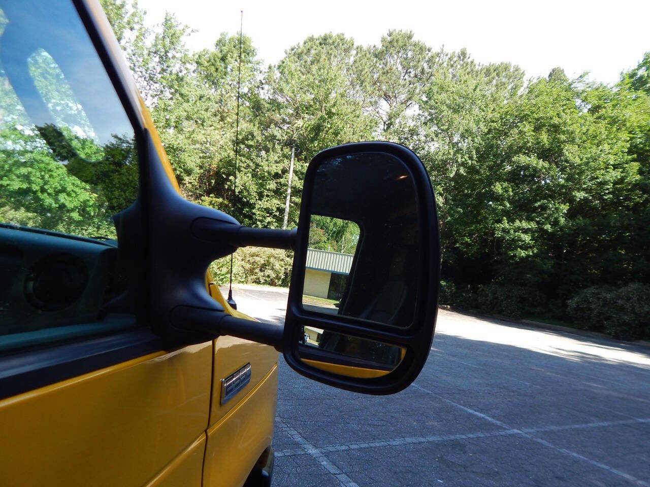 Used 2019 Ford E-350 and Econoline 350 Super Duty image 38