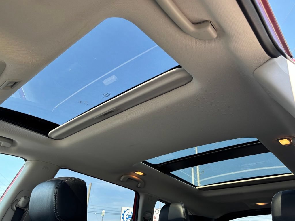 Used 2019 Nissan Pathfinder Platinum AWD/4WD image 13