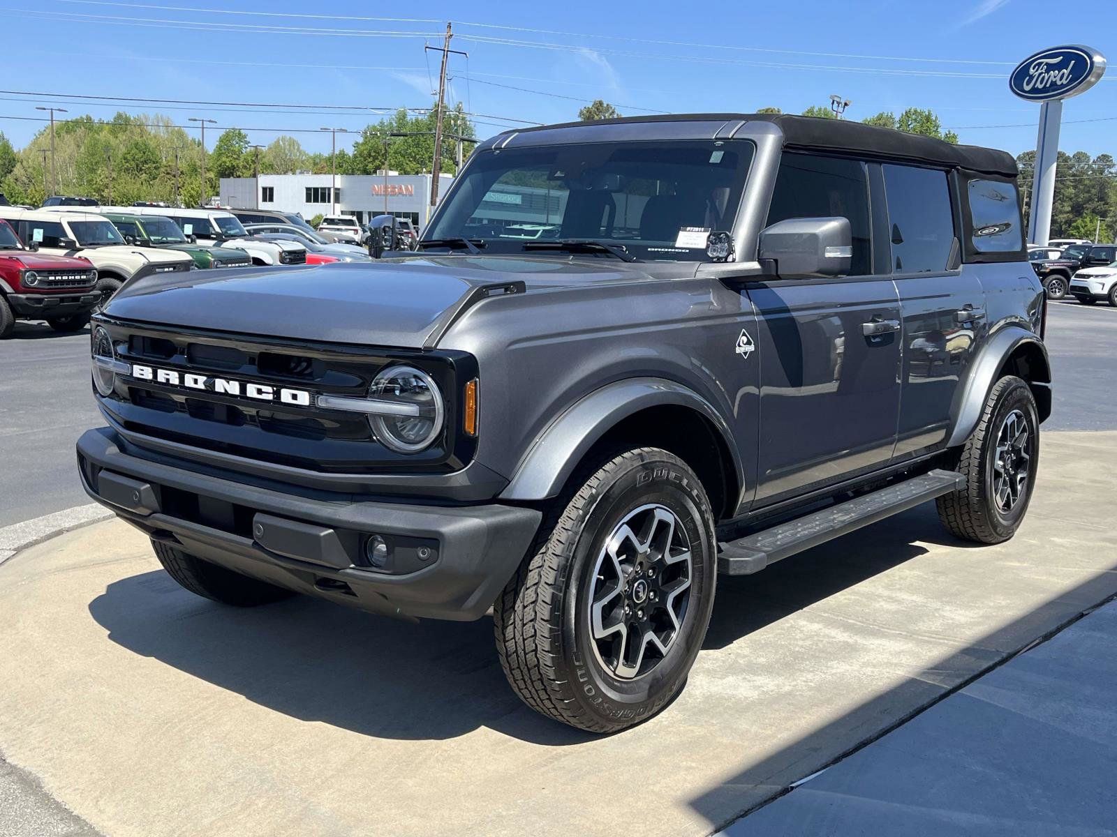 Used 2024 Ford Bronco Outer Banks AWD/4WD image 7