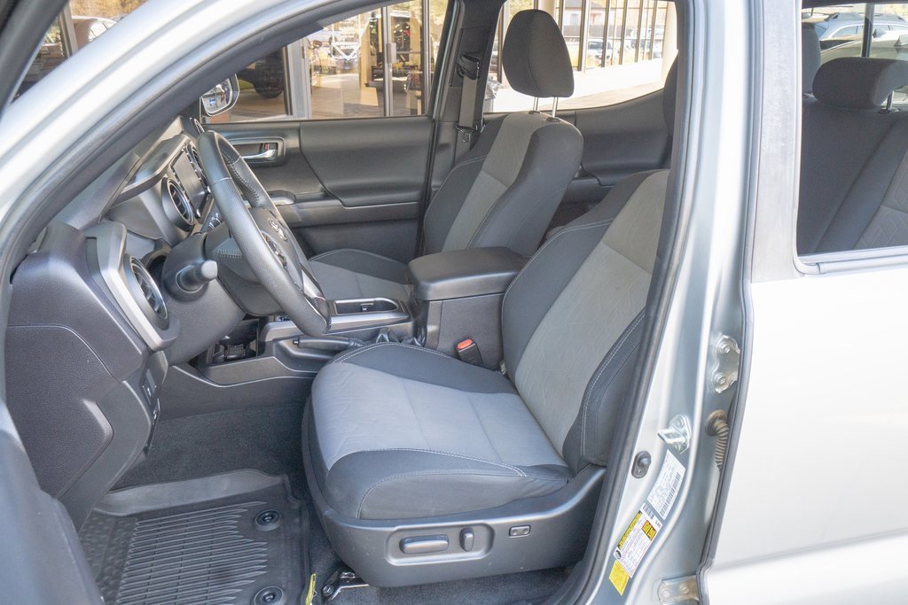Used 2022 Toyota Tacoma 4x4 Double Cab image 8