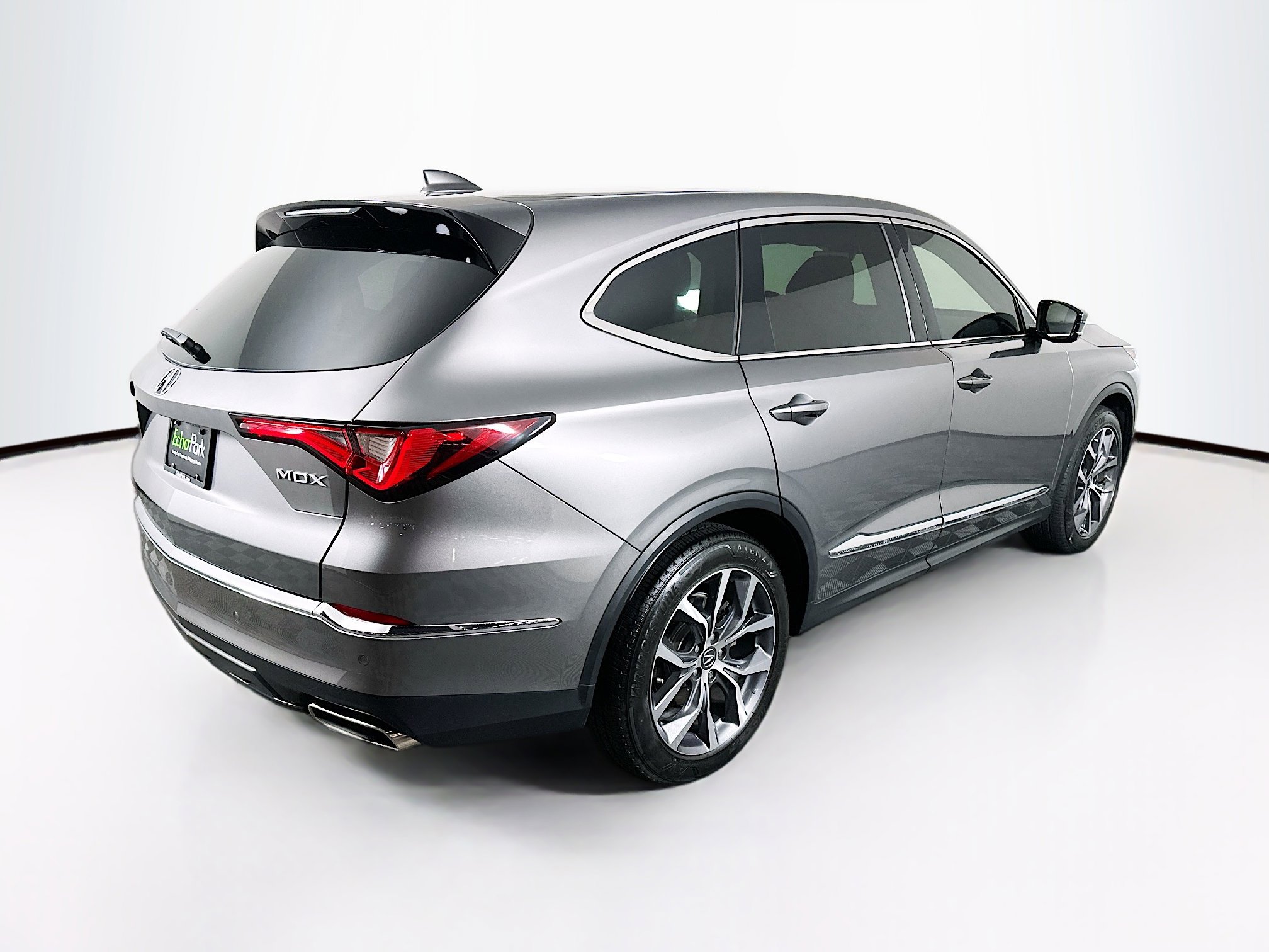Used 2023 Acura MDX FWD w/ Technology Package image 9