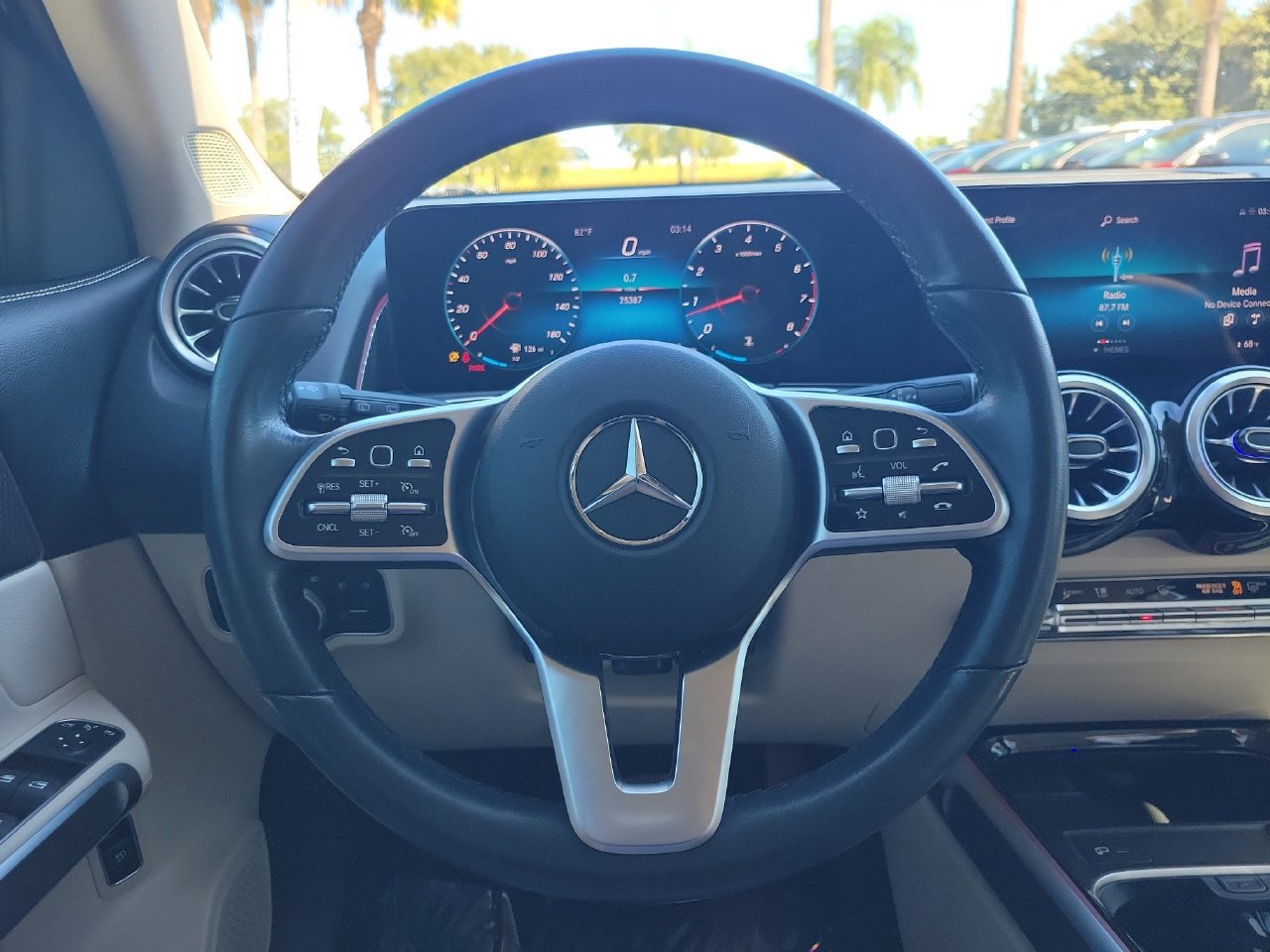 Used 2022 Mercedes-Benz GLB 250 image 20