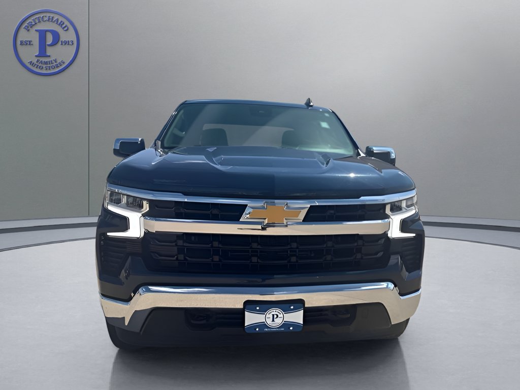 Used 2023 Chevrolet Silverado 1500 LT AWD/4WD image 6