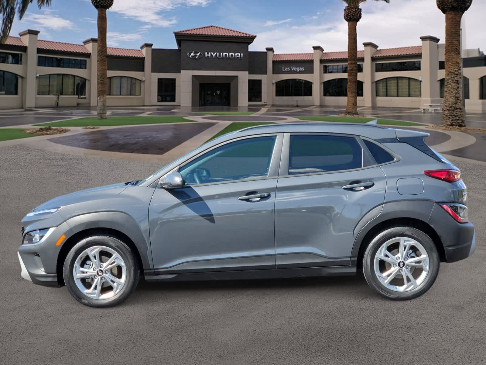 Used 2023 Hyundai Kona SEL w/ Cargo Package FWD image 5