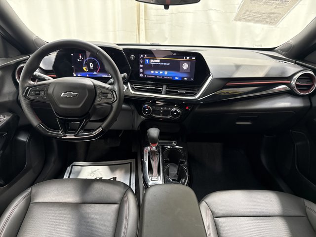 Used 2024 Chevrolet Trax RS w/ Sunroof Package FWD image 15