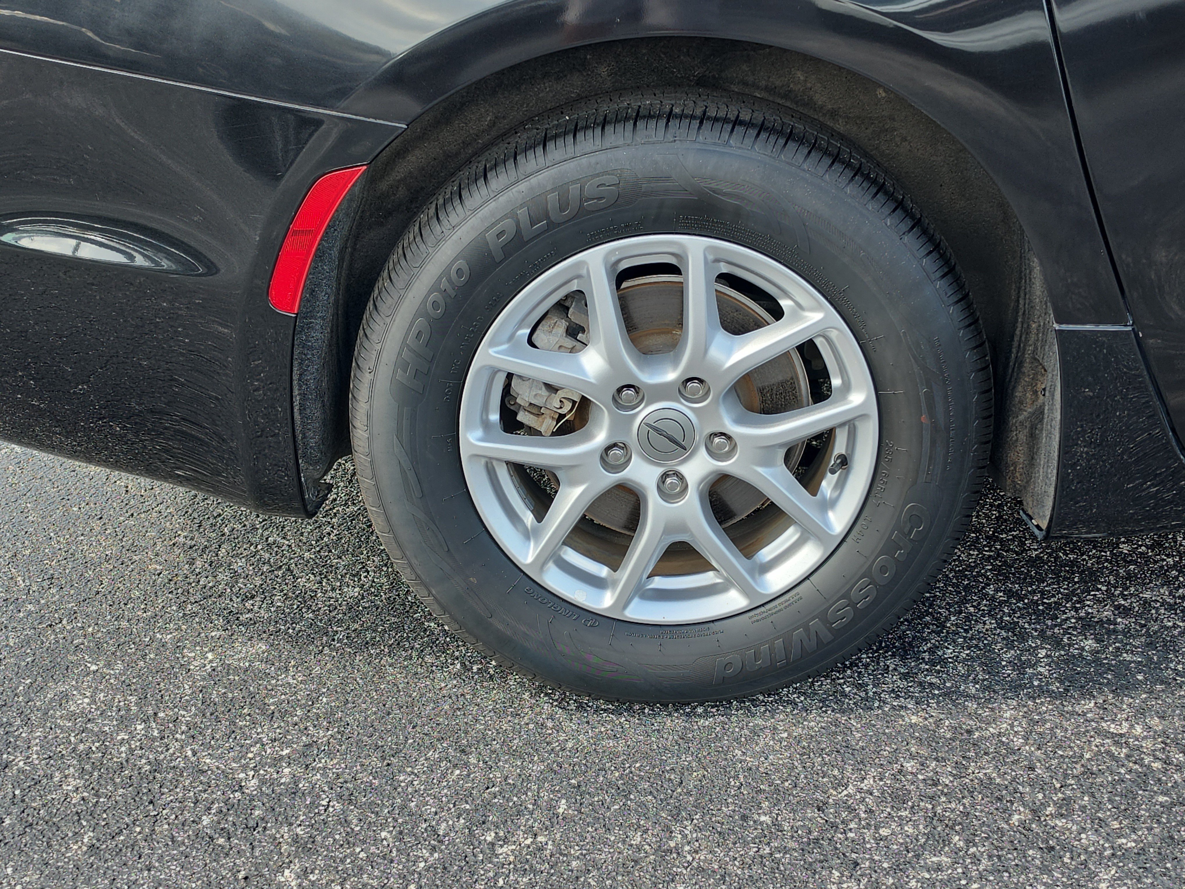 Used 2023 Chrysler Pacifica Touring-L FWD image 5