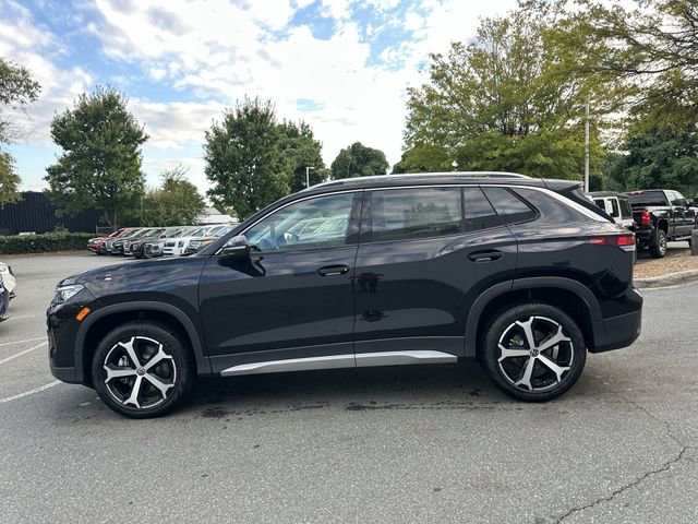 New 2025 Volkswagen Tiguan SE image 2