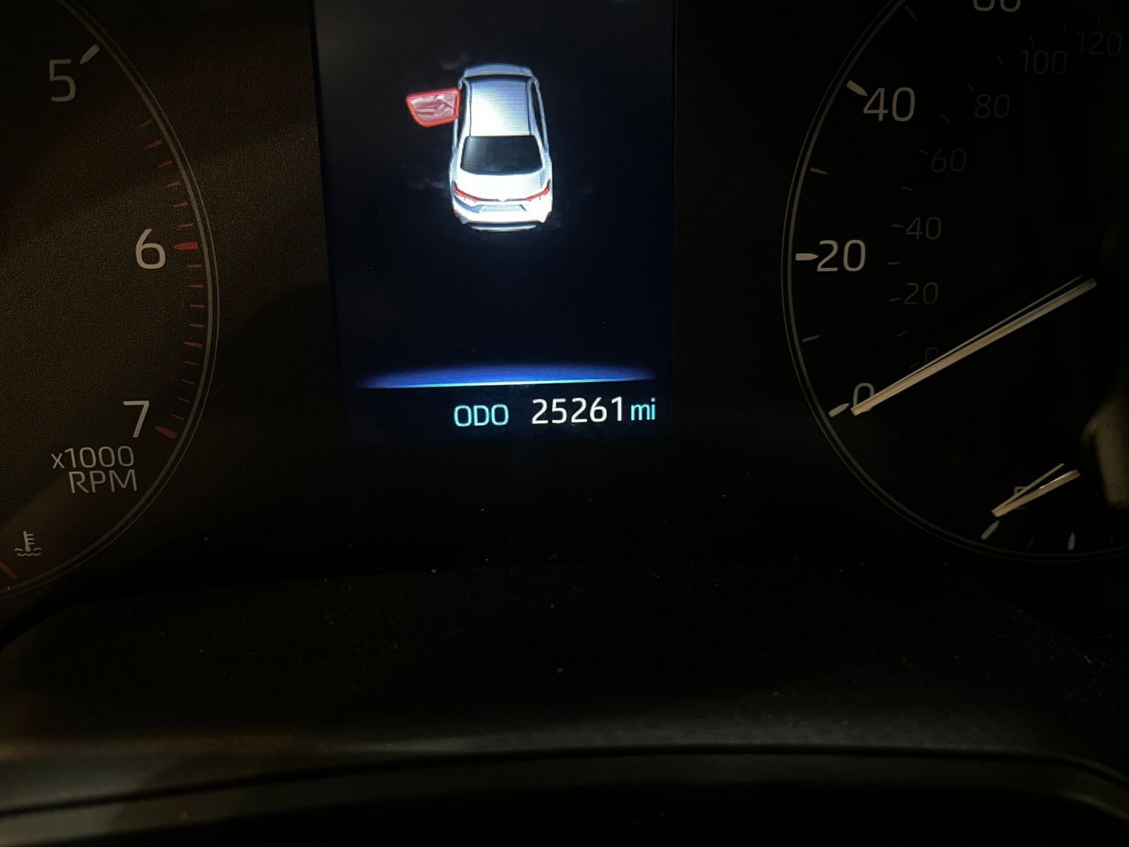 Used 2025 Toyota Corolla LE image 40