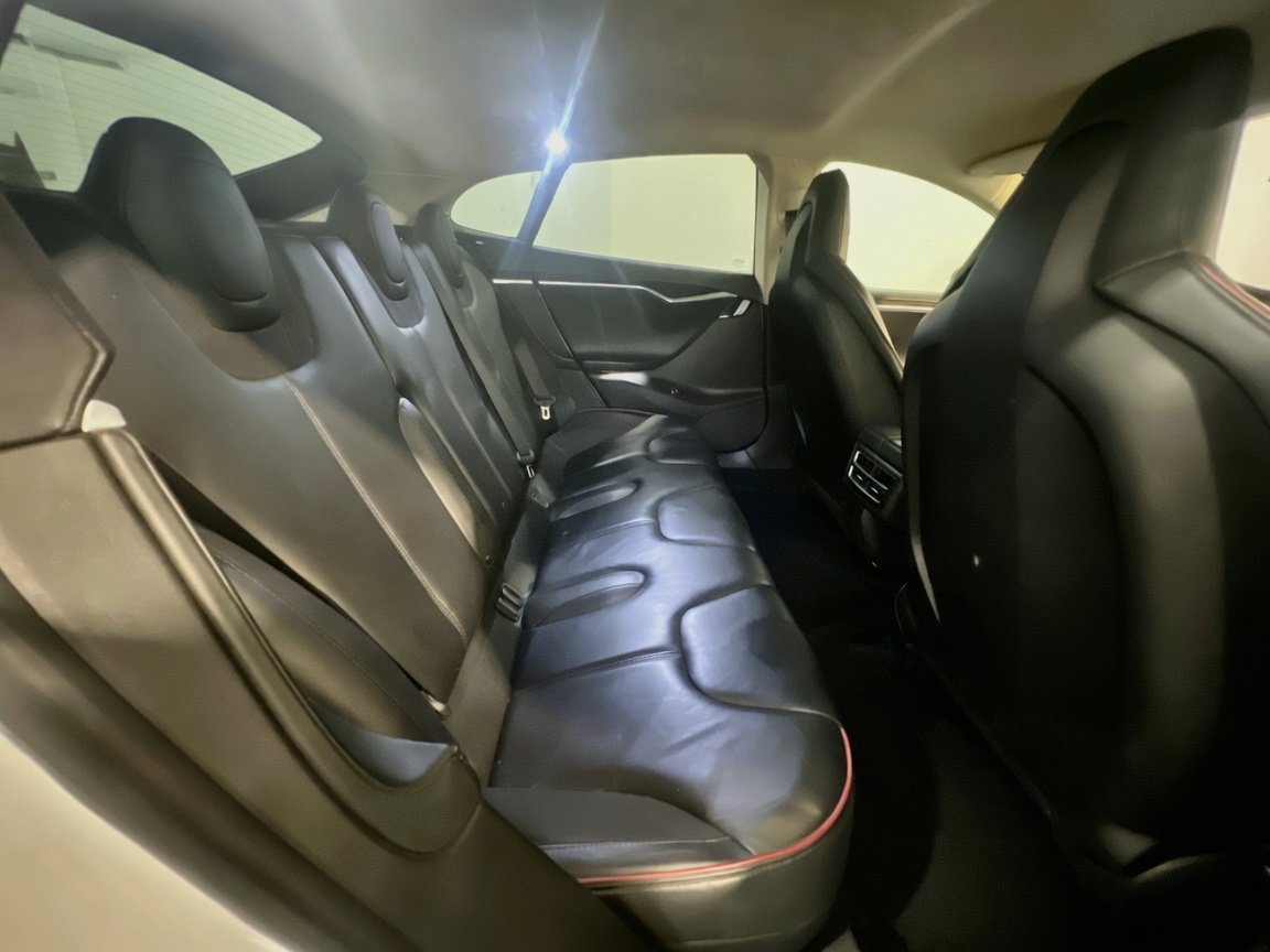 Used 2013 Tesla Model S Performance RWD image 20