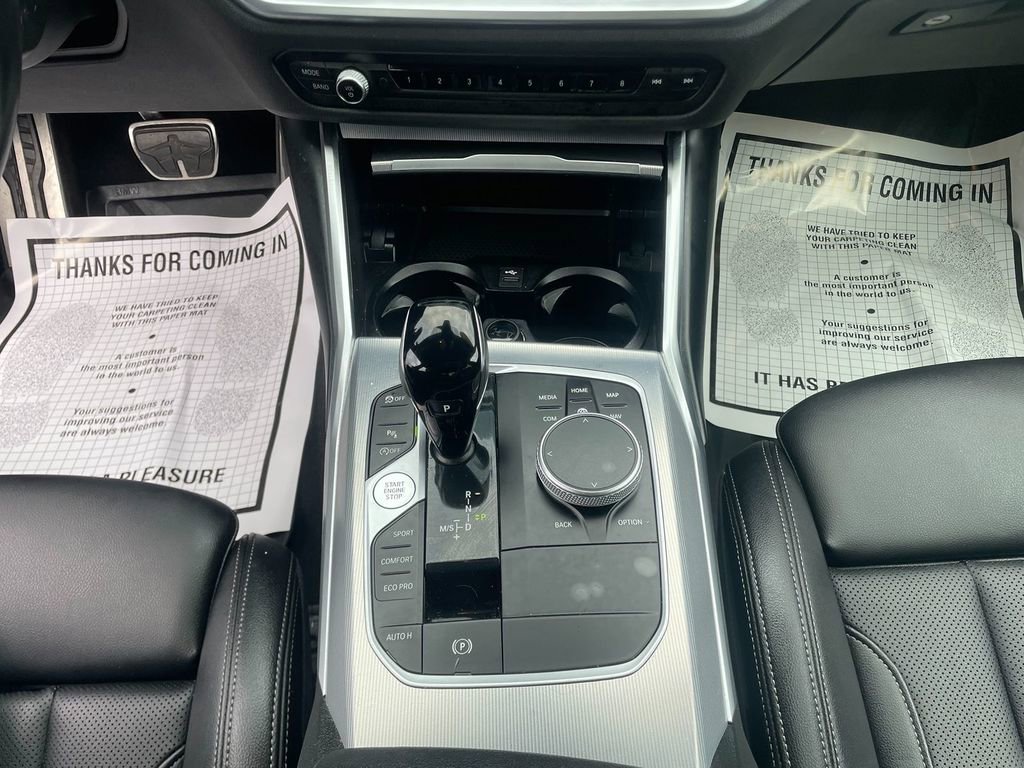 Used 2022 BMW 330i xDrive Sedan w/ M Sport Package image 23