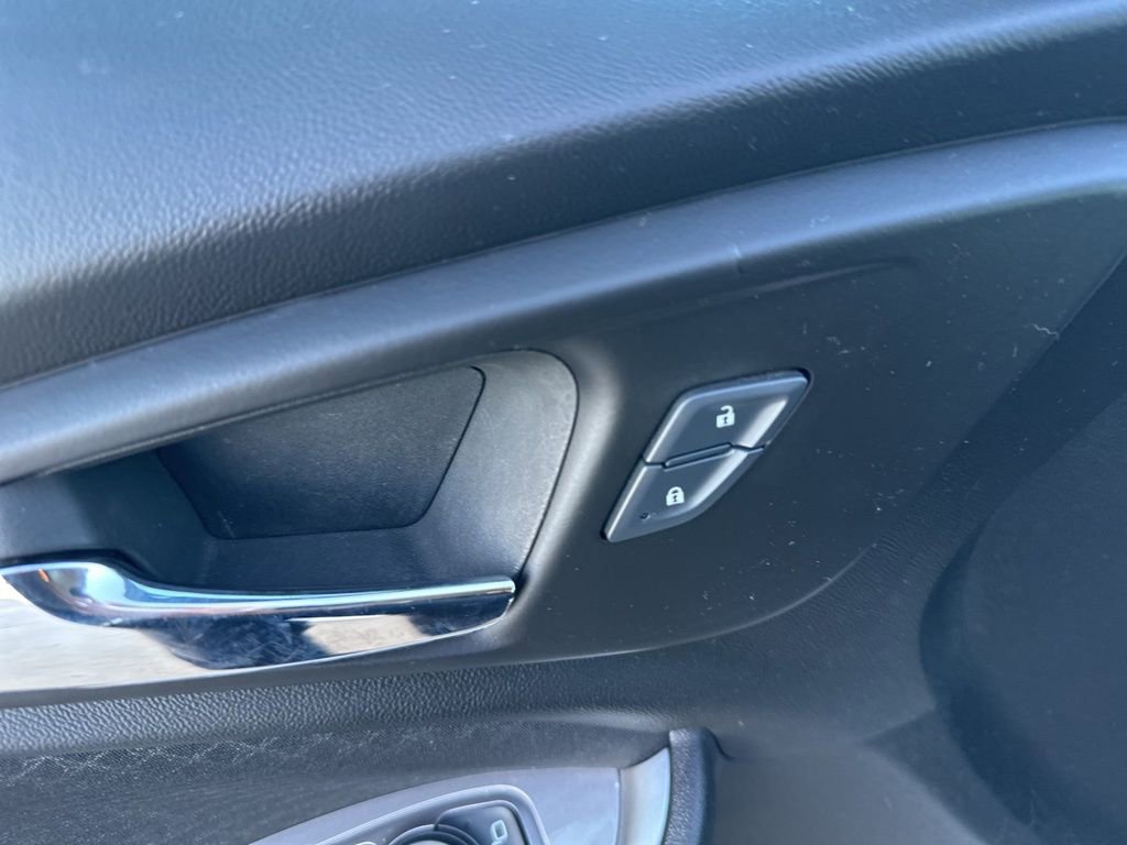 Used 2025 Chevrolet Malibu LS image 8