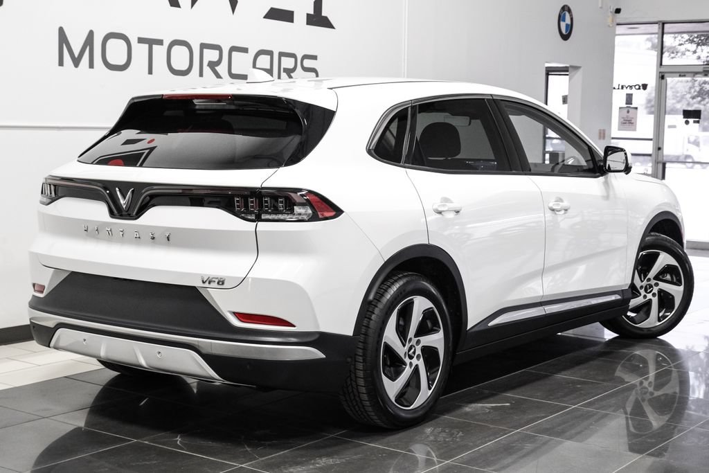 Used 2023 VinFast VF 8 Eco AWD/4WD image 8