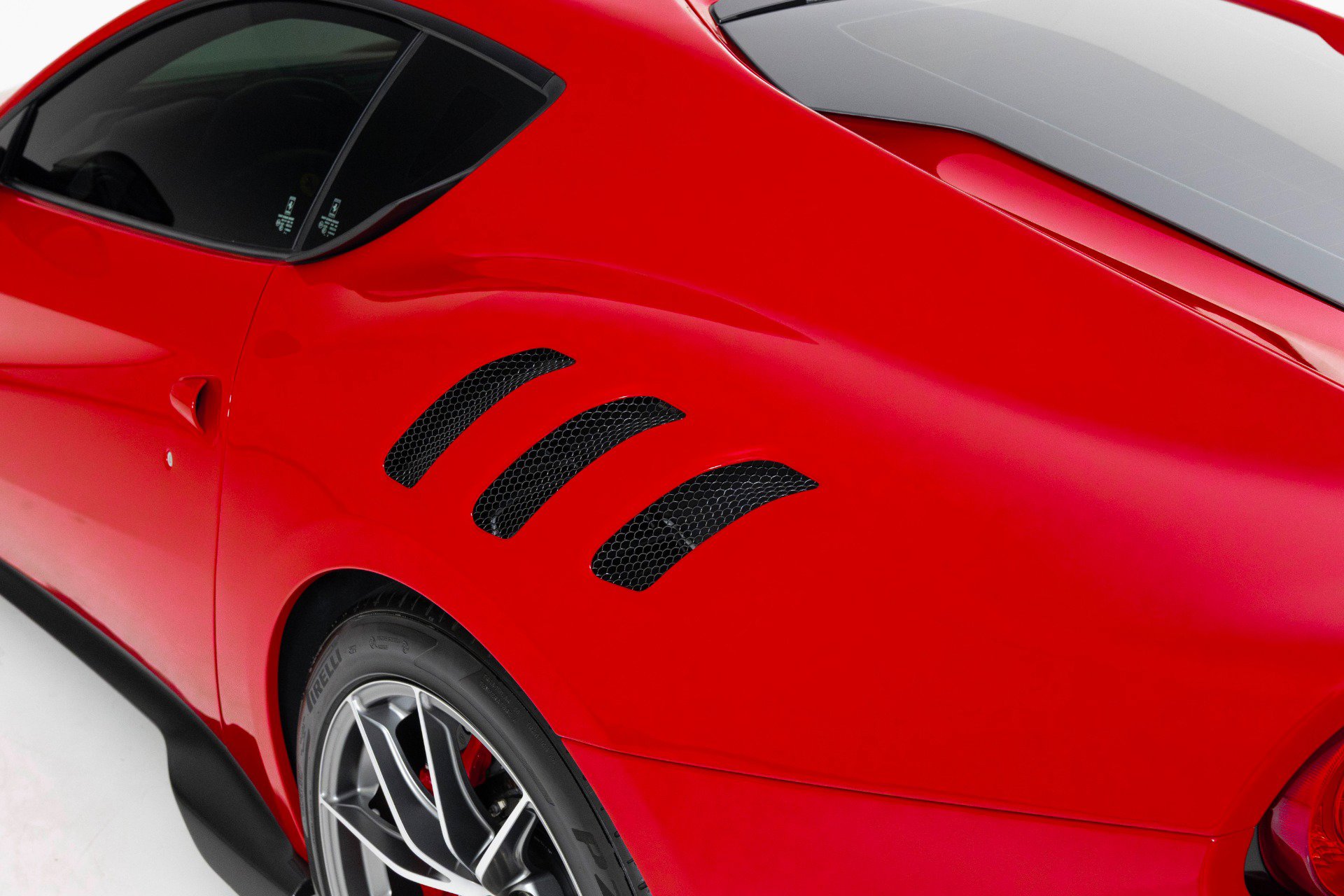 Used 2017 Ferrari F12tdf image 70